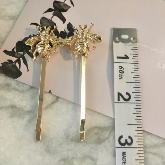 Golden Bee Minimalist Hair Pin Gold Clips Set of 2 - Picture 5 of 6